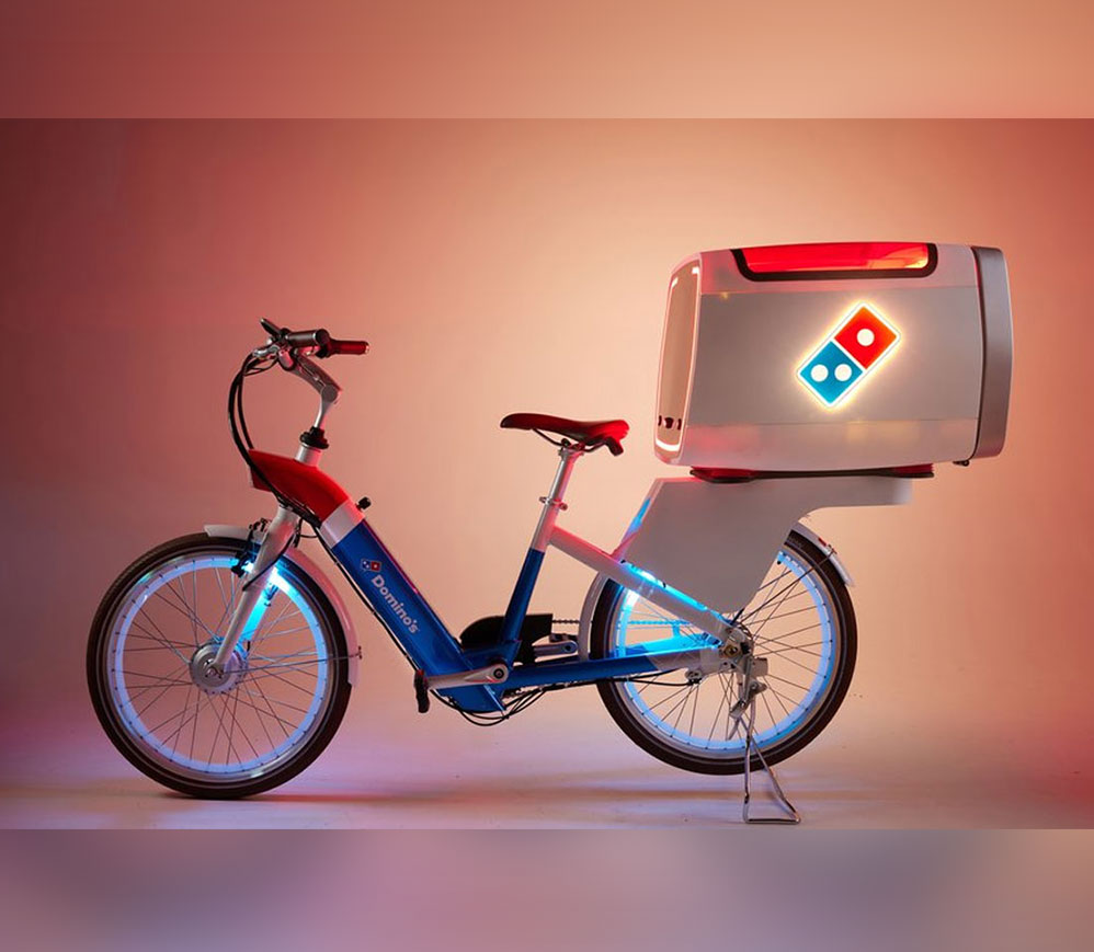 Domino's Pizza, Sıcak Teslim Edebilmek İçin Siparişleri Arkasında Fırın Olan Elektrikli Bisikletle Taşıyacak